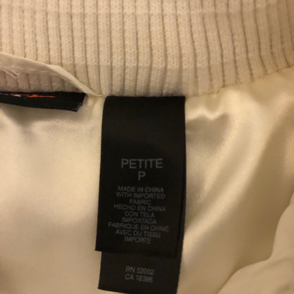 NWT Ladies DKNY puffer coat - Picture 6 of 8